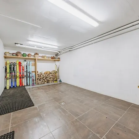 Montanum, 9 Pax - Courchevel, *